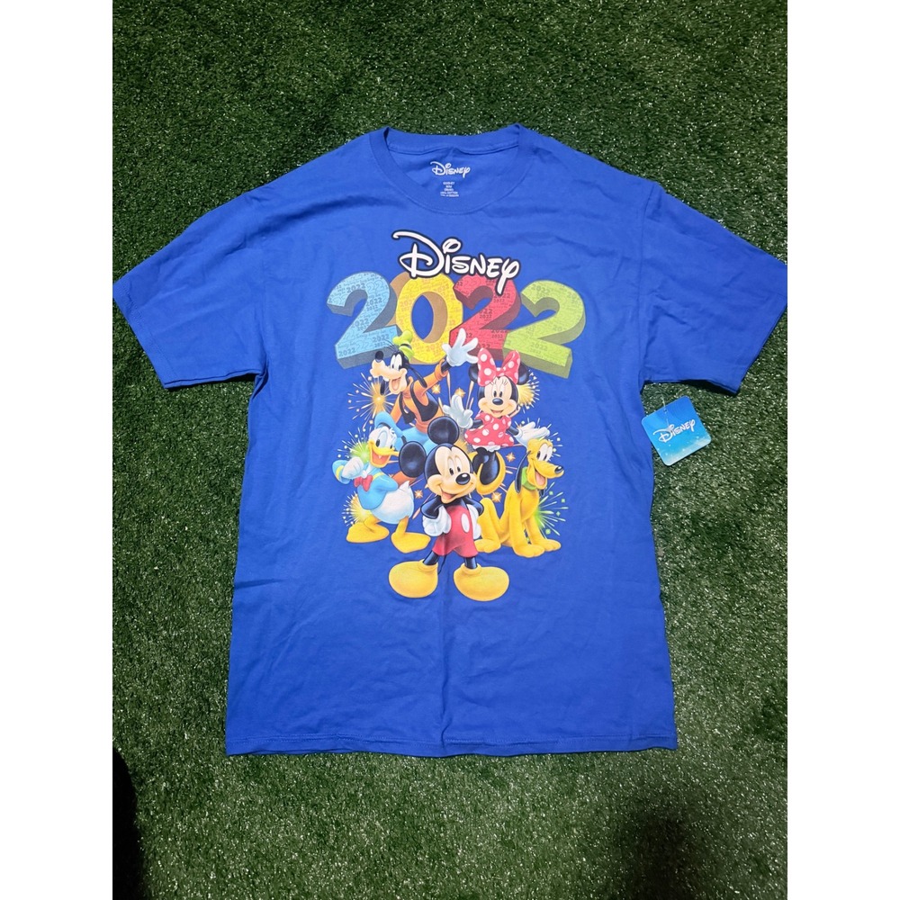 Disney 2022 Mickey Mouse & Friends Graphic T-Shirt Blue Medium AB1010 NWT